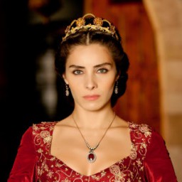 Nur Fettahoğlu as Mahidevran Sultan