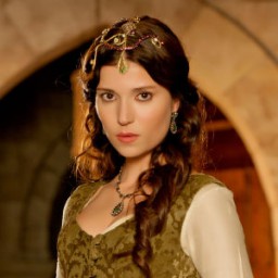 Selma Ergeç as Hatice Sultan